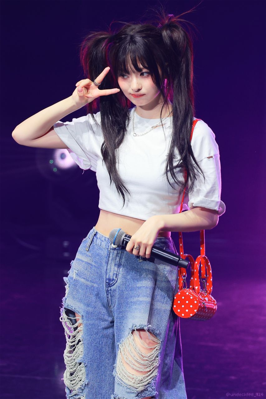 프로미스나인 이나경
