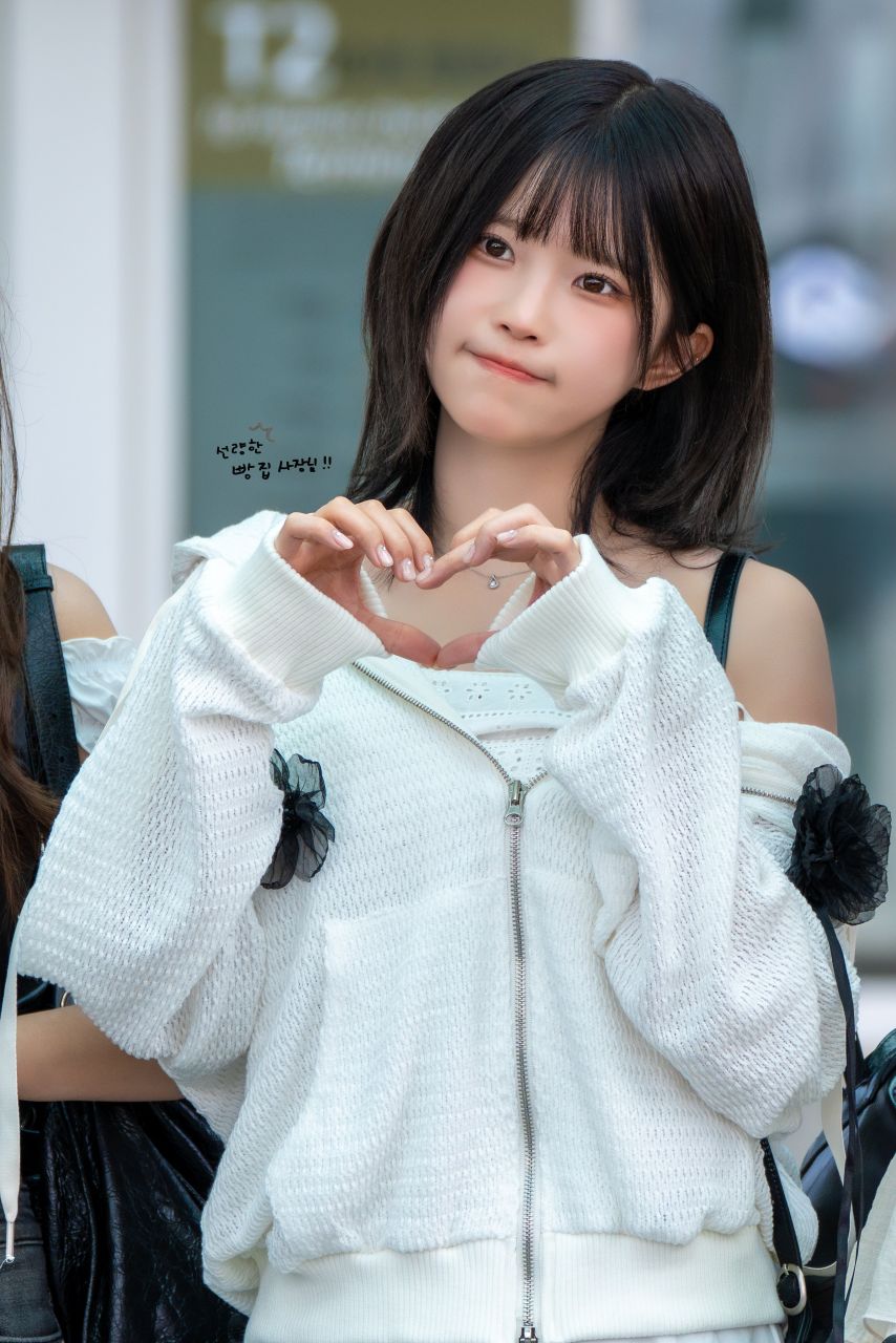 프로미스나인 송하영