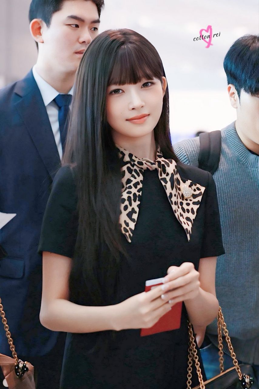 출국하는 아이브 레이