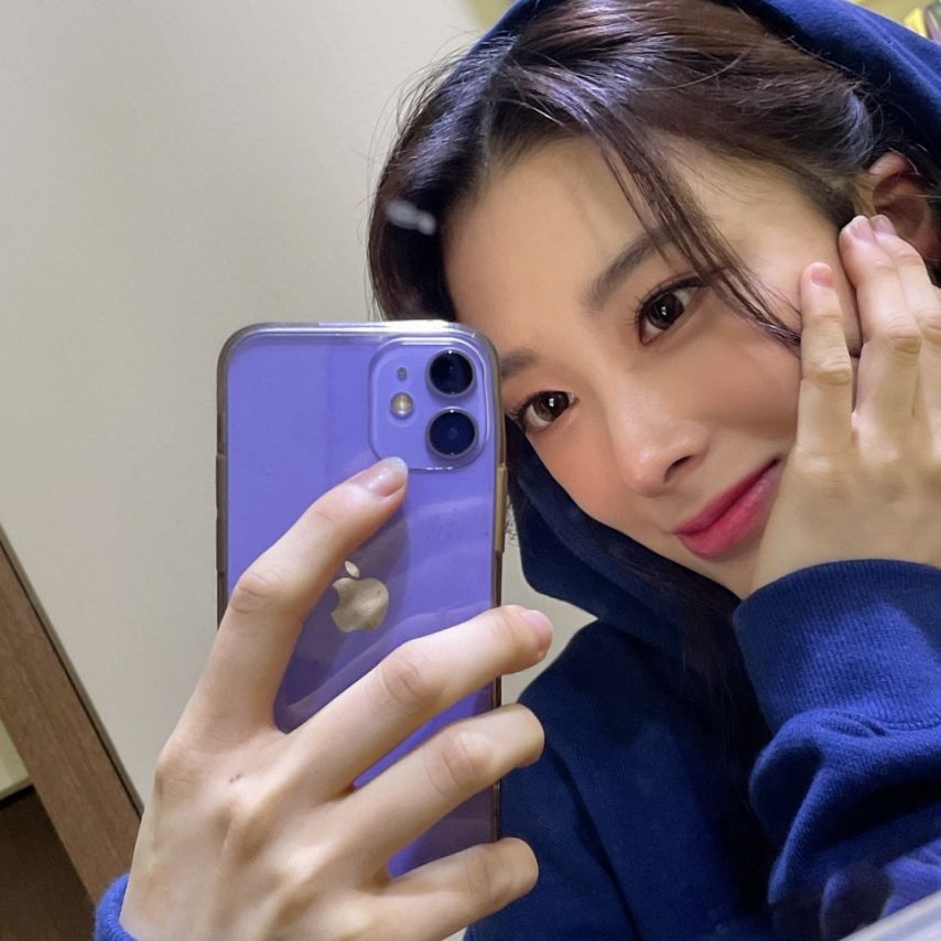 로켓펀치 윤경