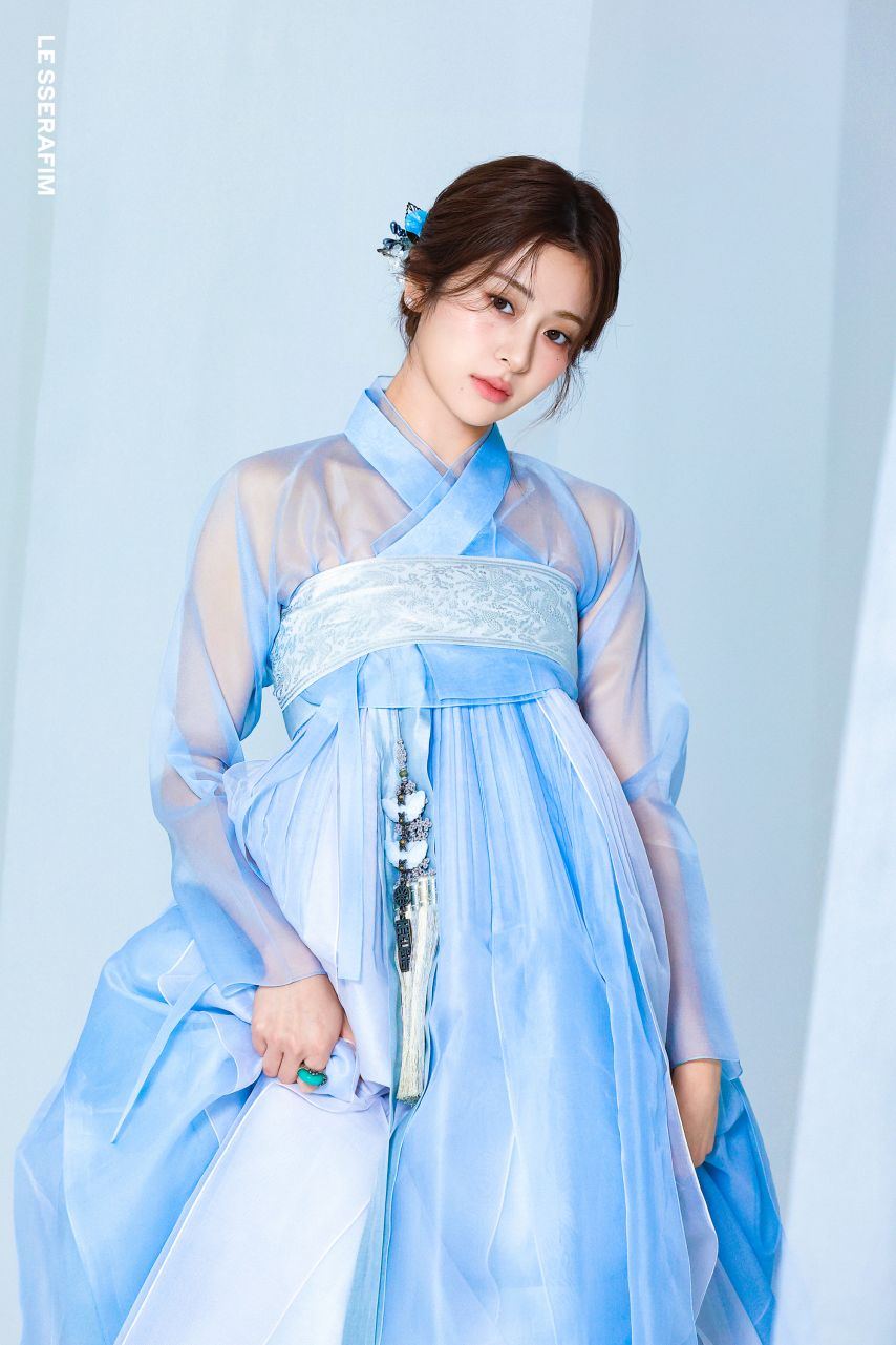 르세라핌 ’SUPER ELLE’ Photo Sketch