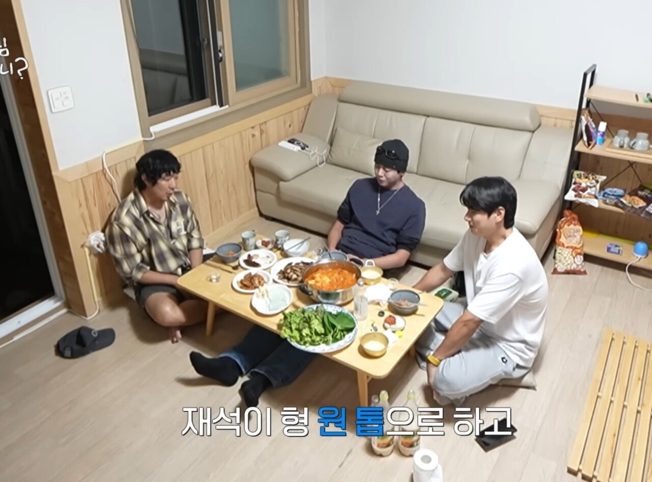 하하 : "놀면뭐하니는 재석이형 혼자 하는게 맞다"