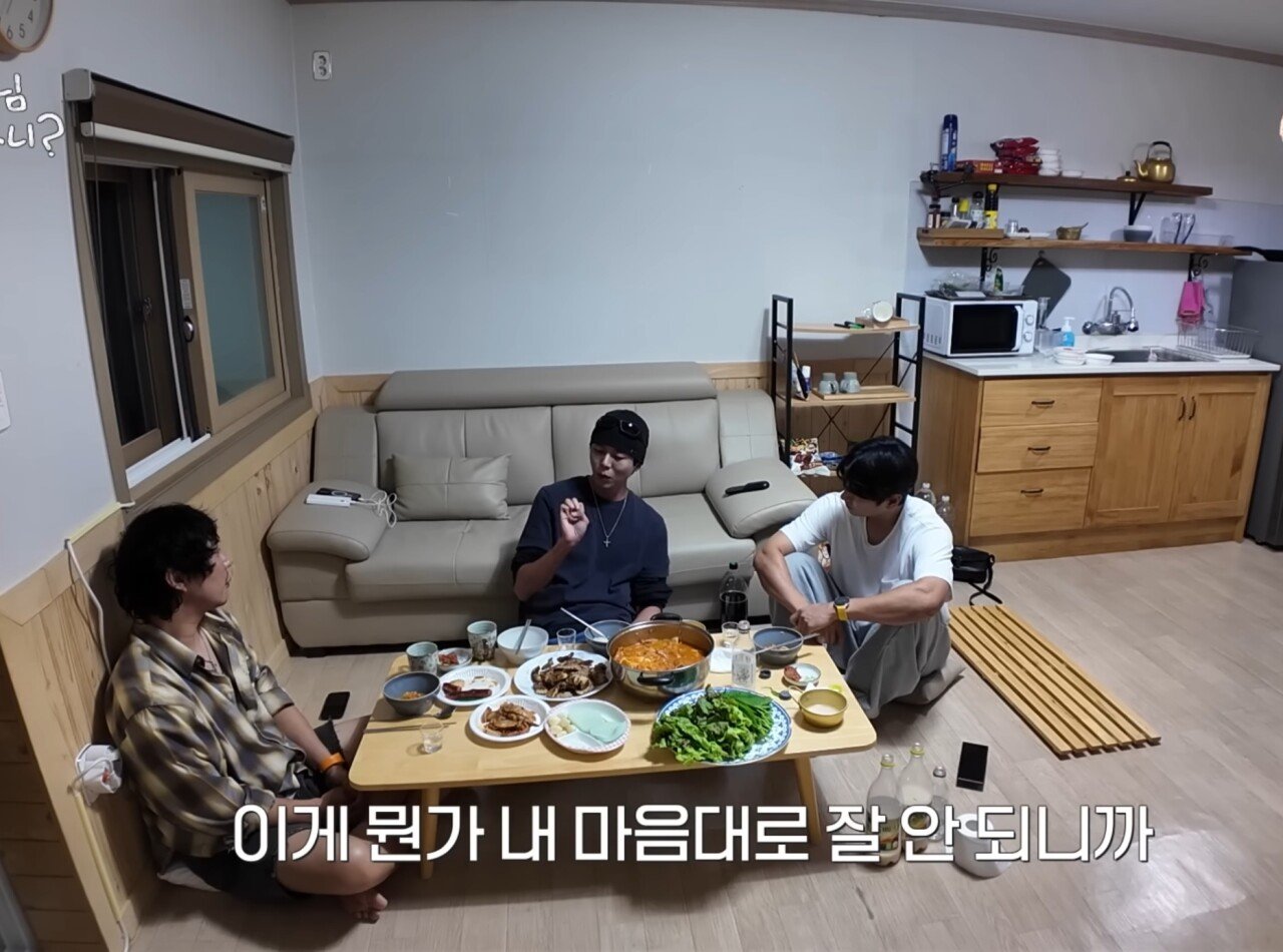 하하 : "놀면뭐하니는 재석이형 혼자 하는게 맞다"