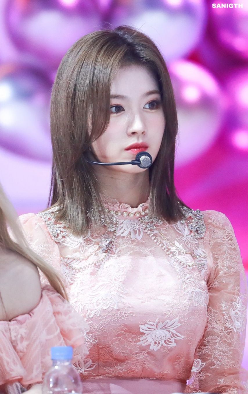 트와이스 사나