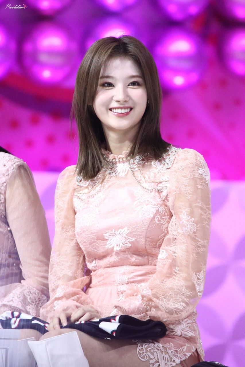 트와이스 사나