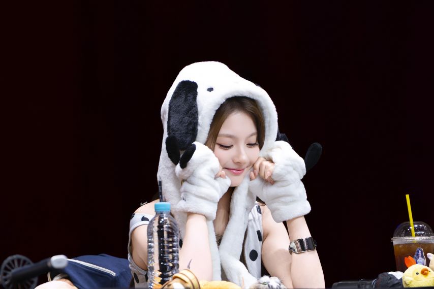 프로미스나인 이나경