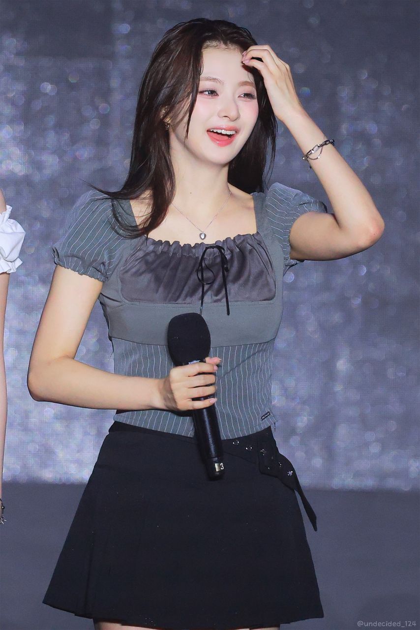 프로미스나인 이나경