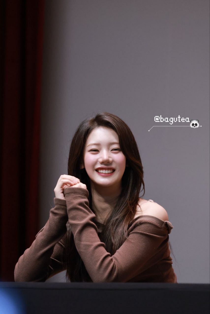 베이비몬스터 로라