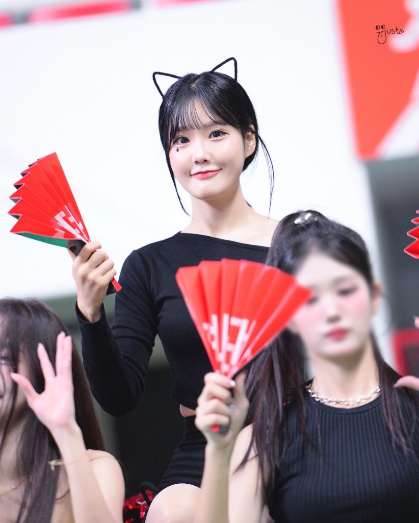 최홍라