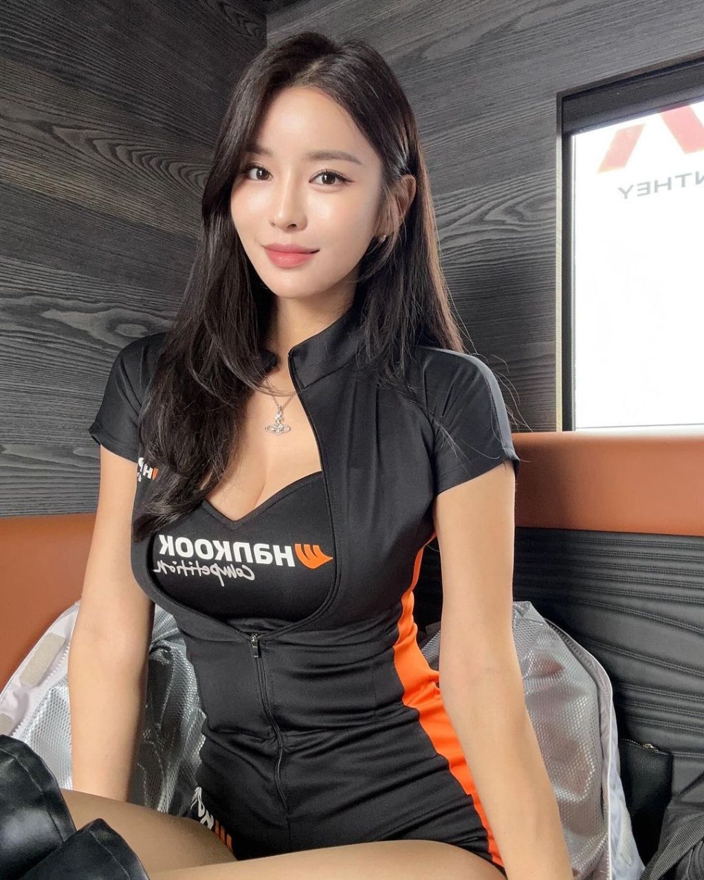 로드 fc 로드걸 안나경.jpg