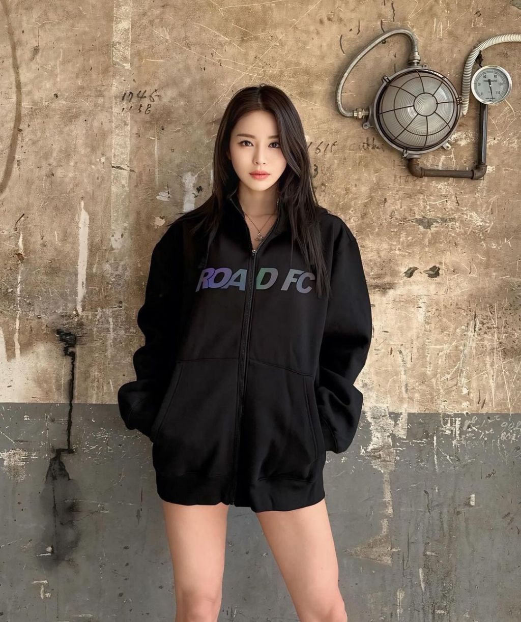 로드 fc 로드걸 안나경.jpg