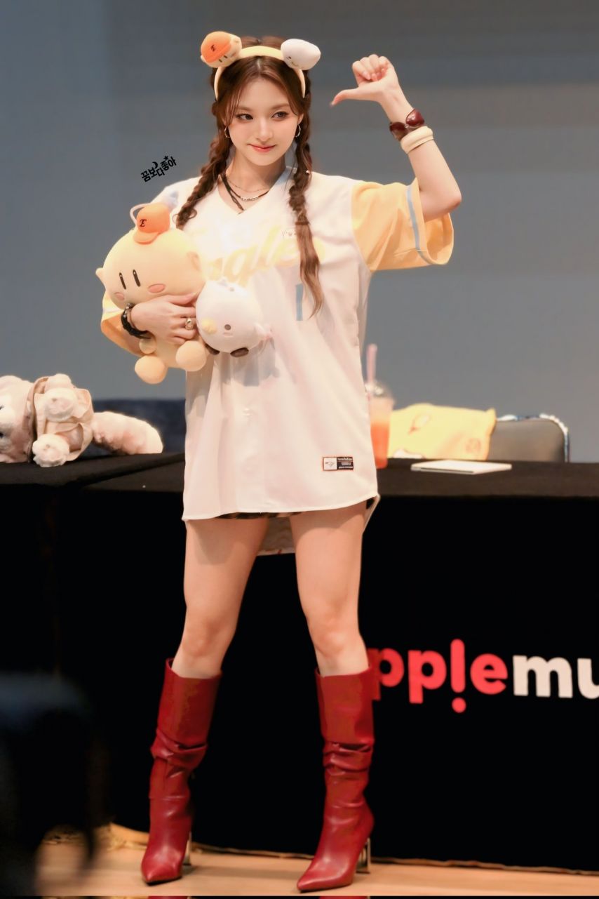 프로미스나인 이나경