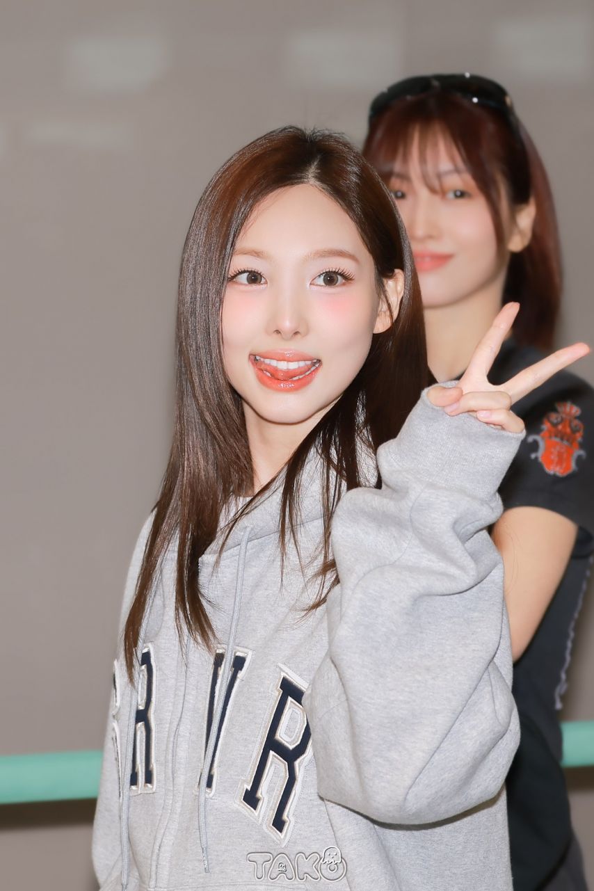 출국 트와이스 나연