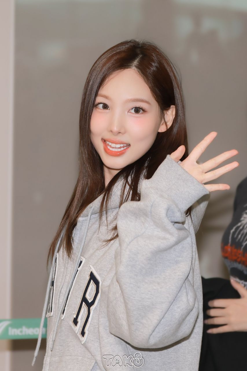 출국 트와이스 나연