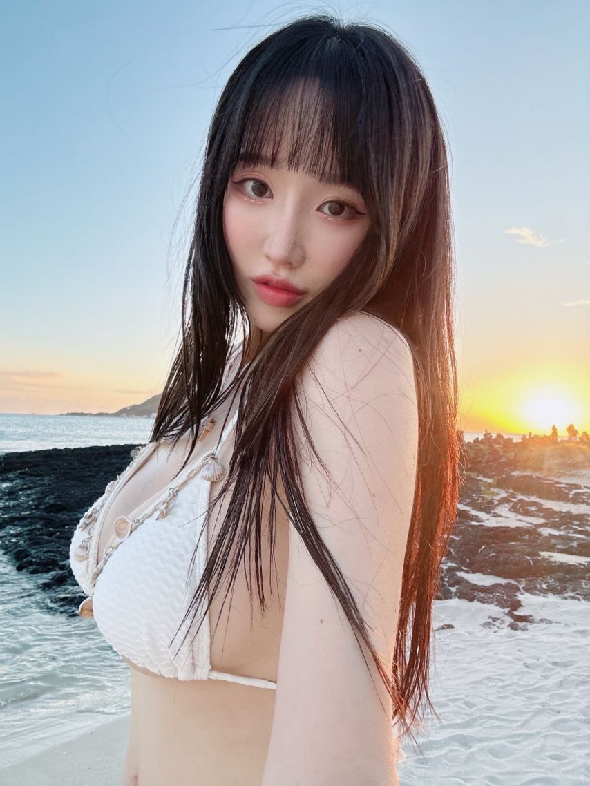 하리미 제주도 바닷가 묵직 비키니
