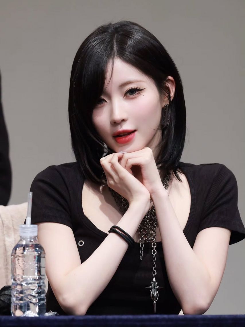 BABYMONSTER (베이비몬스터) 아사