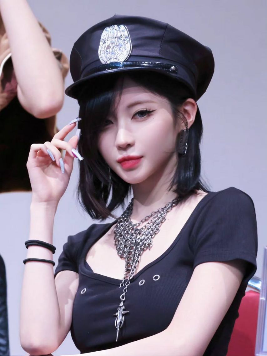 BABYMONSTER (베이비몬스터) 아사