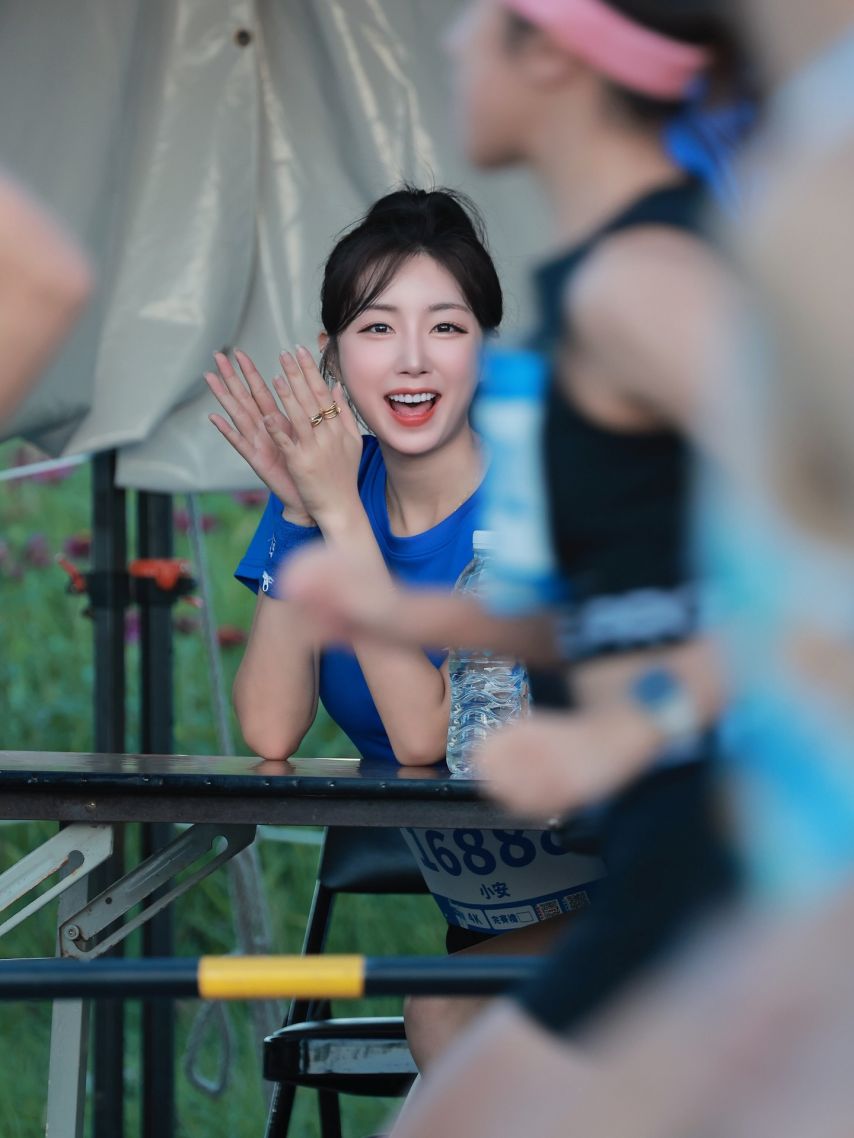 안지현