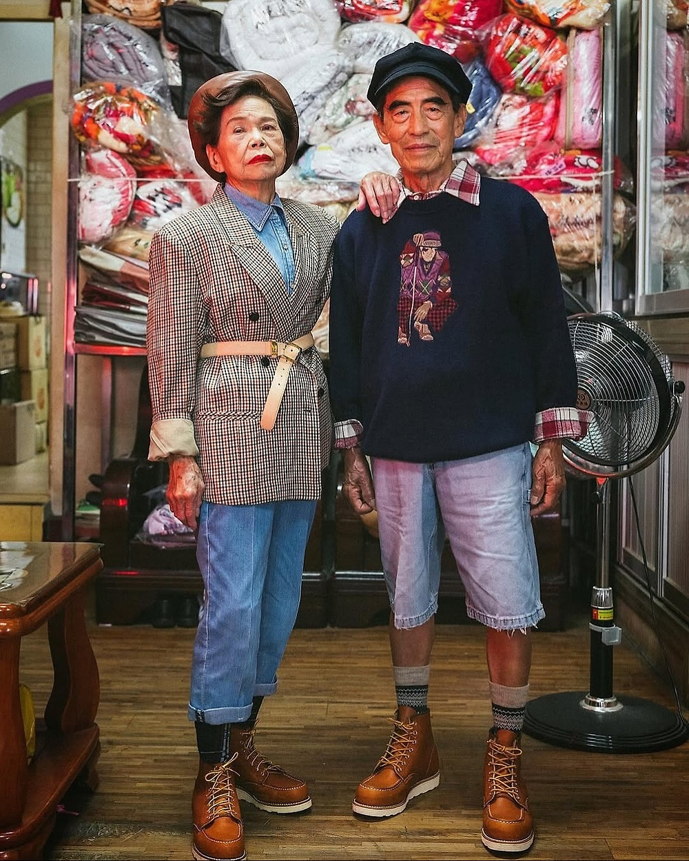 손님들이 안찾아가는 옷으로 화보찍는 세탁소 사장부부