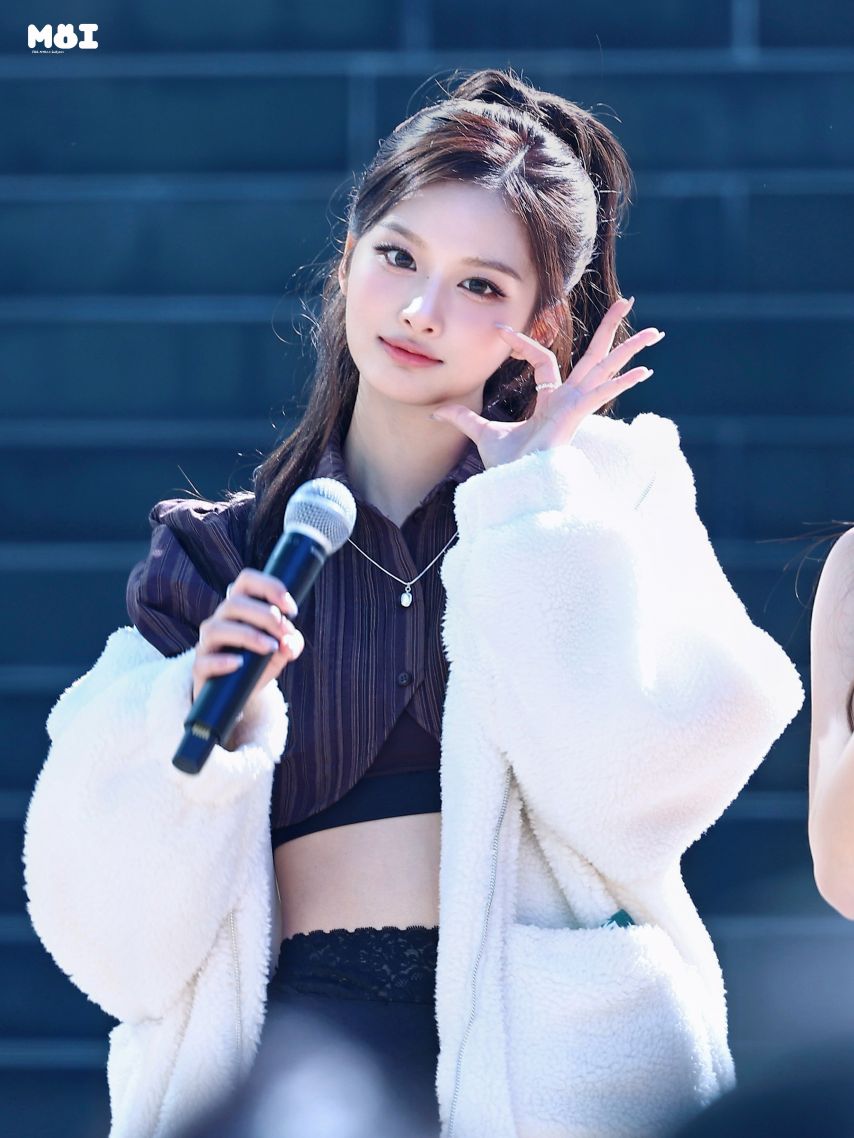 오늘 설윤 (엔믹스)