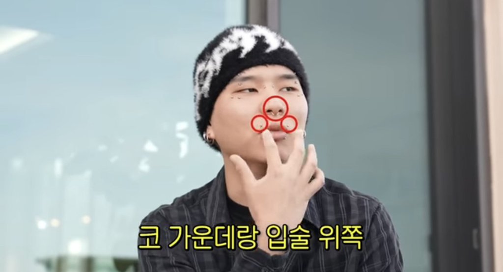 얼굴 피어싱만 17개라는 김지선 아들