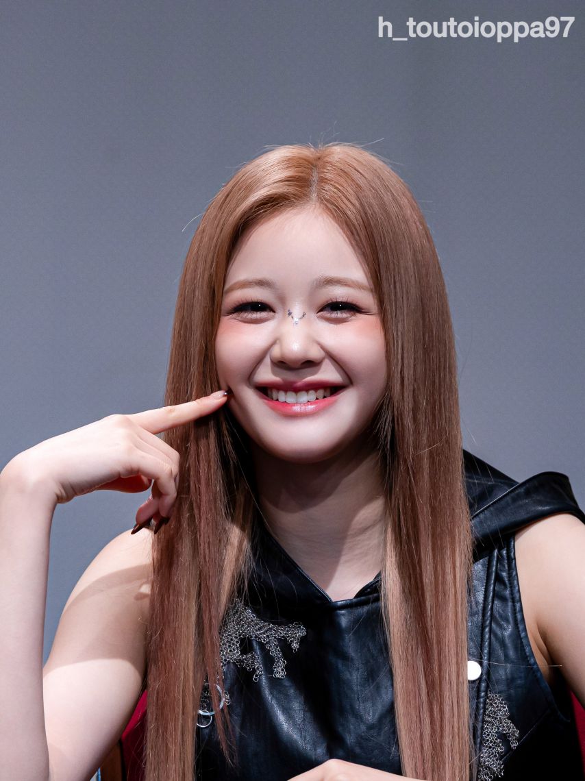 베이비몬스터 파리타 루카