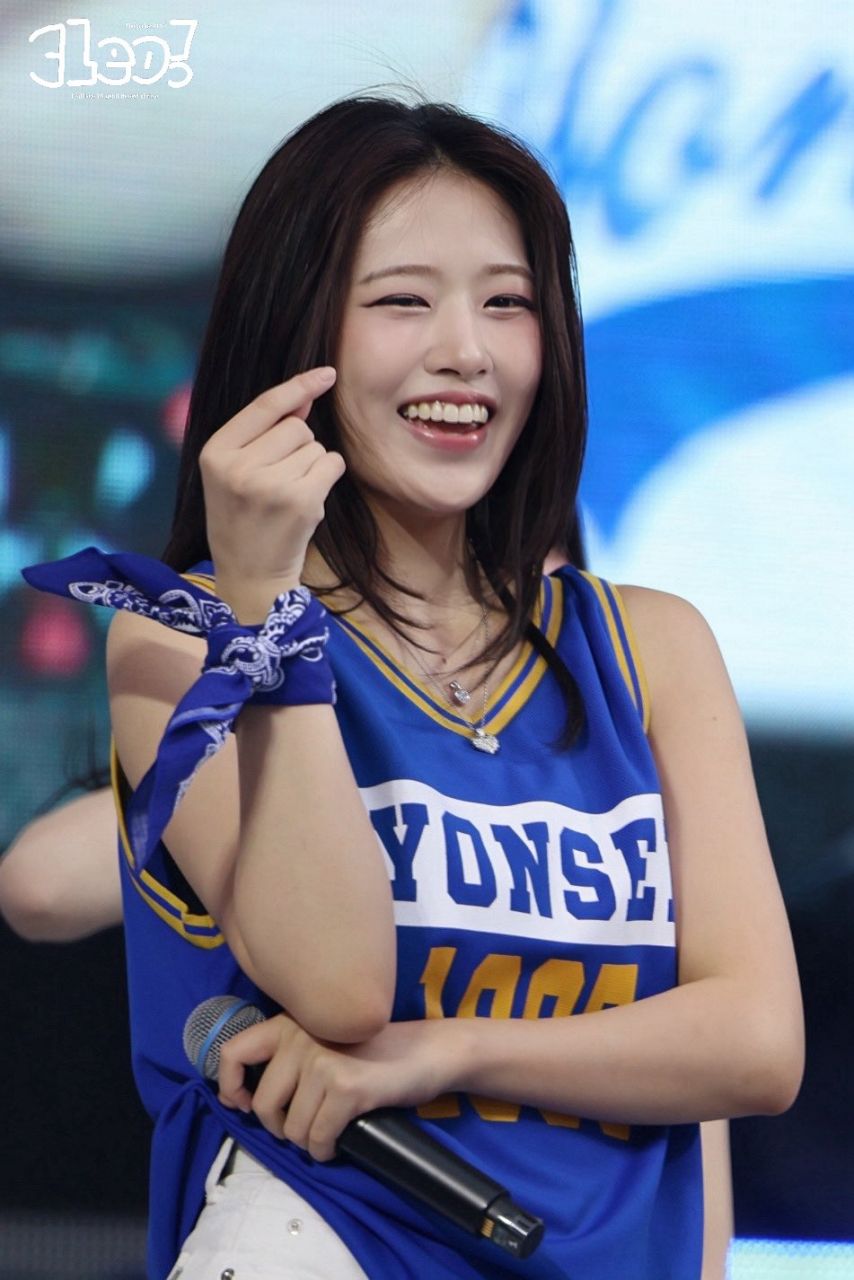 아이브 안유진
