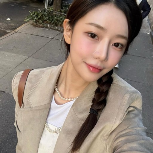 모델 이시안