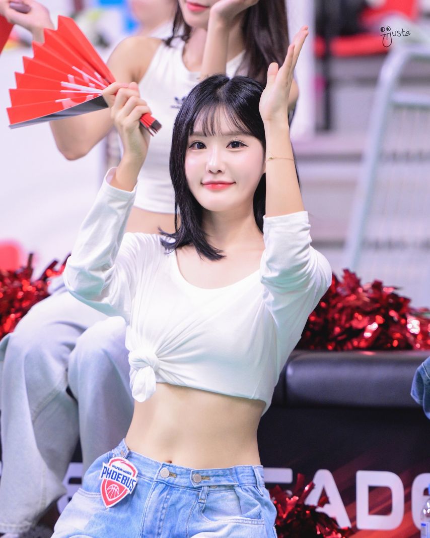 최홍라