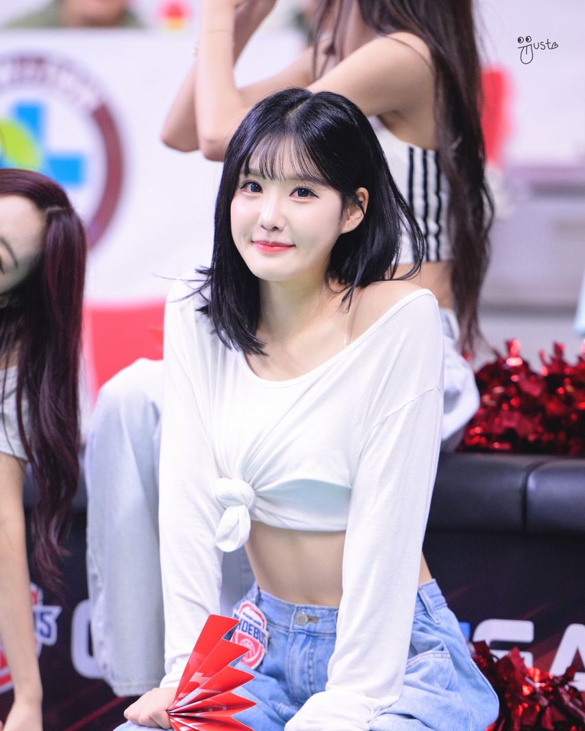 최홍라