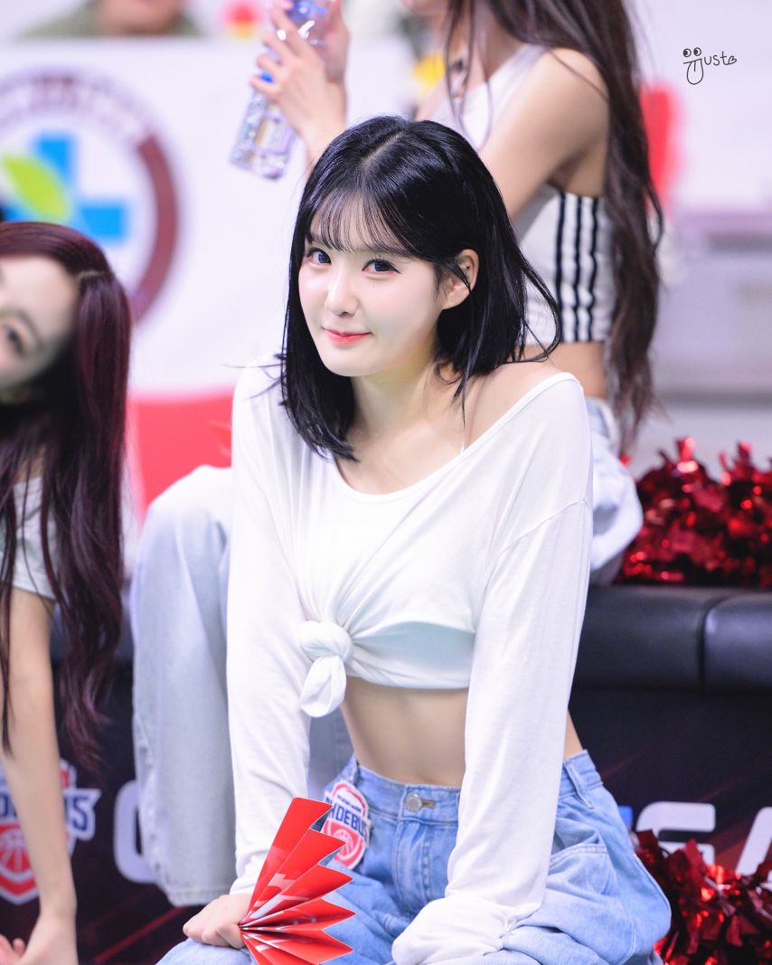 최홍라
