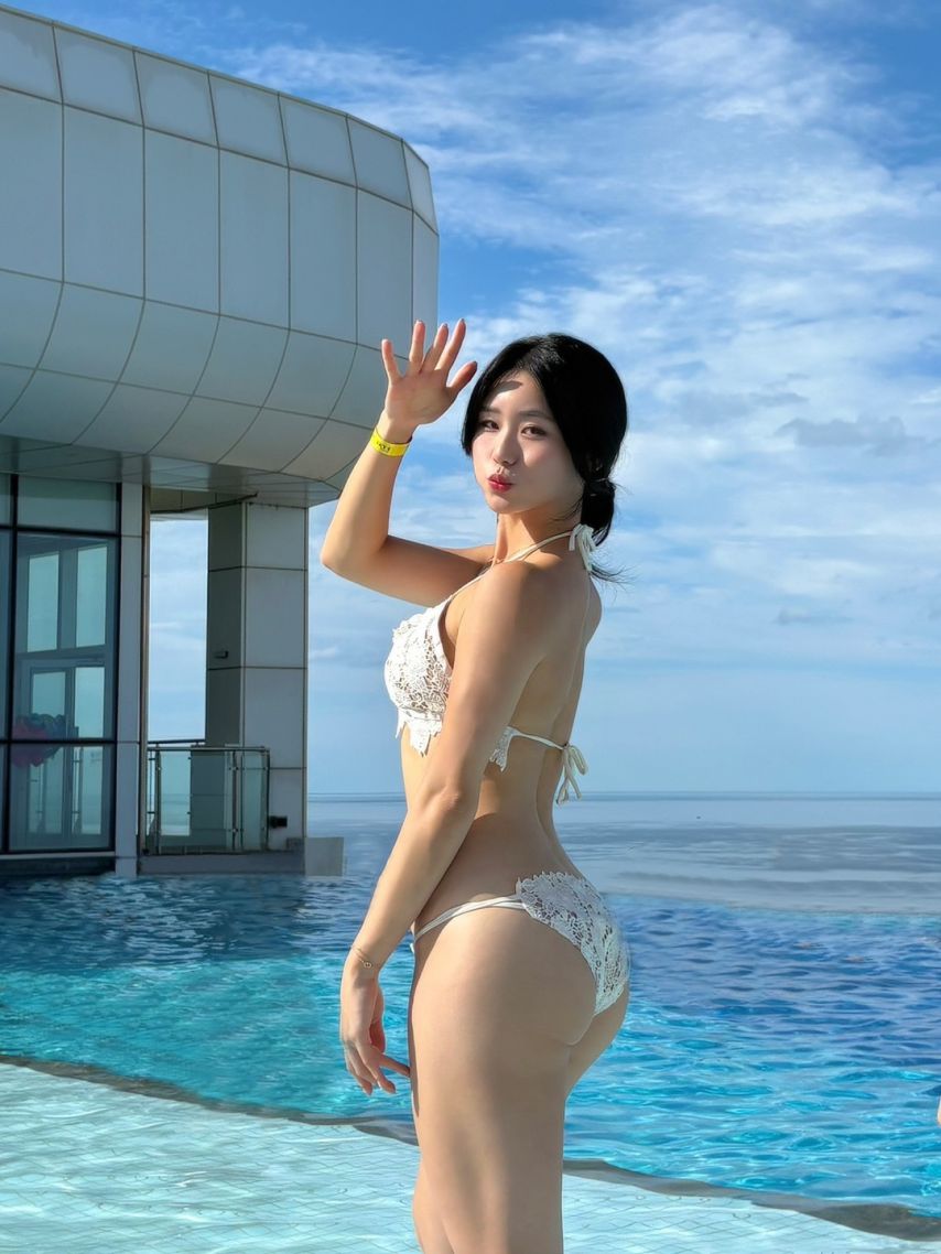 예지(ijey._.mik) 비키니 모음