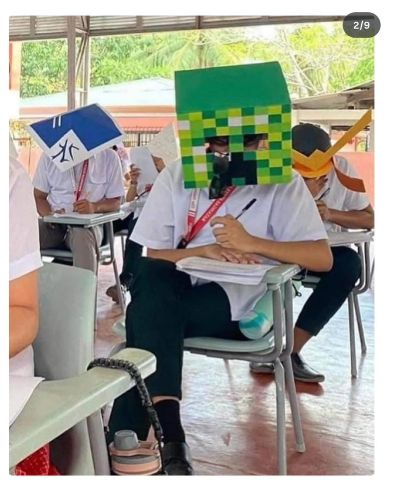 컨닝 방지 모자 만들어오세요