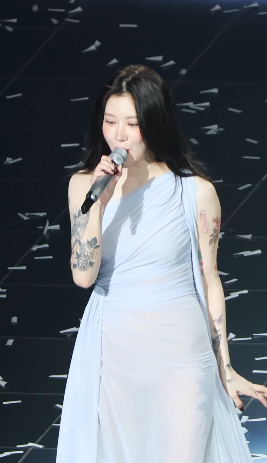 ㅇㅎ?) 어제자 백예린 공연 사진 ㄷ ㄷ