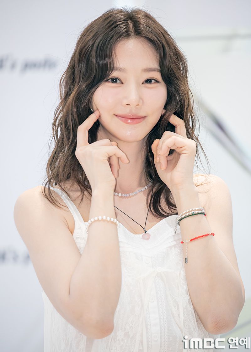 배우 이주빈