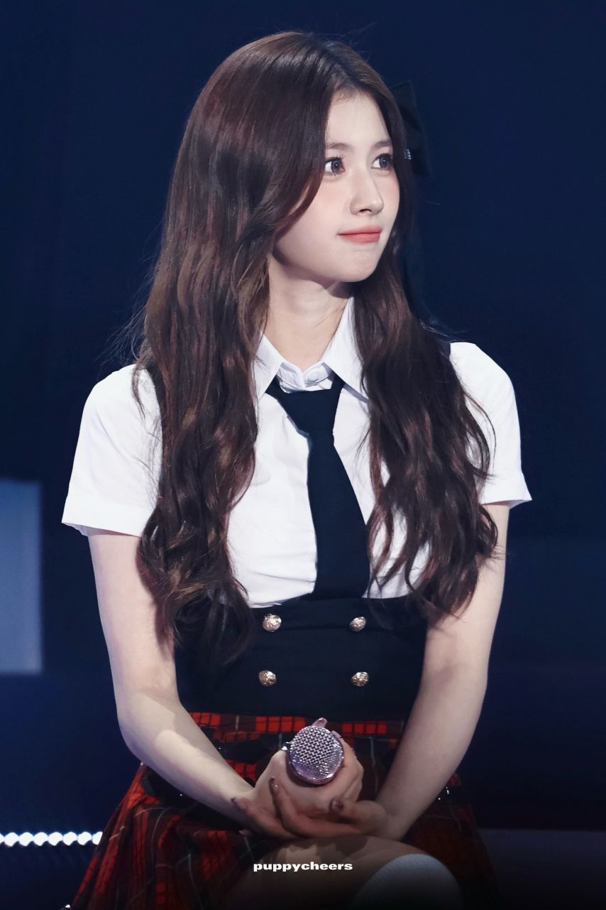 트와이스 사나