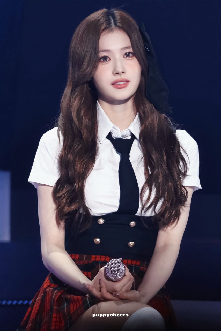 트와이스 사나