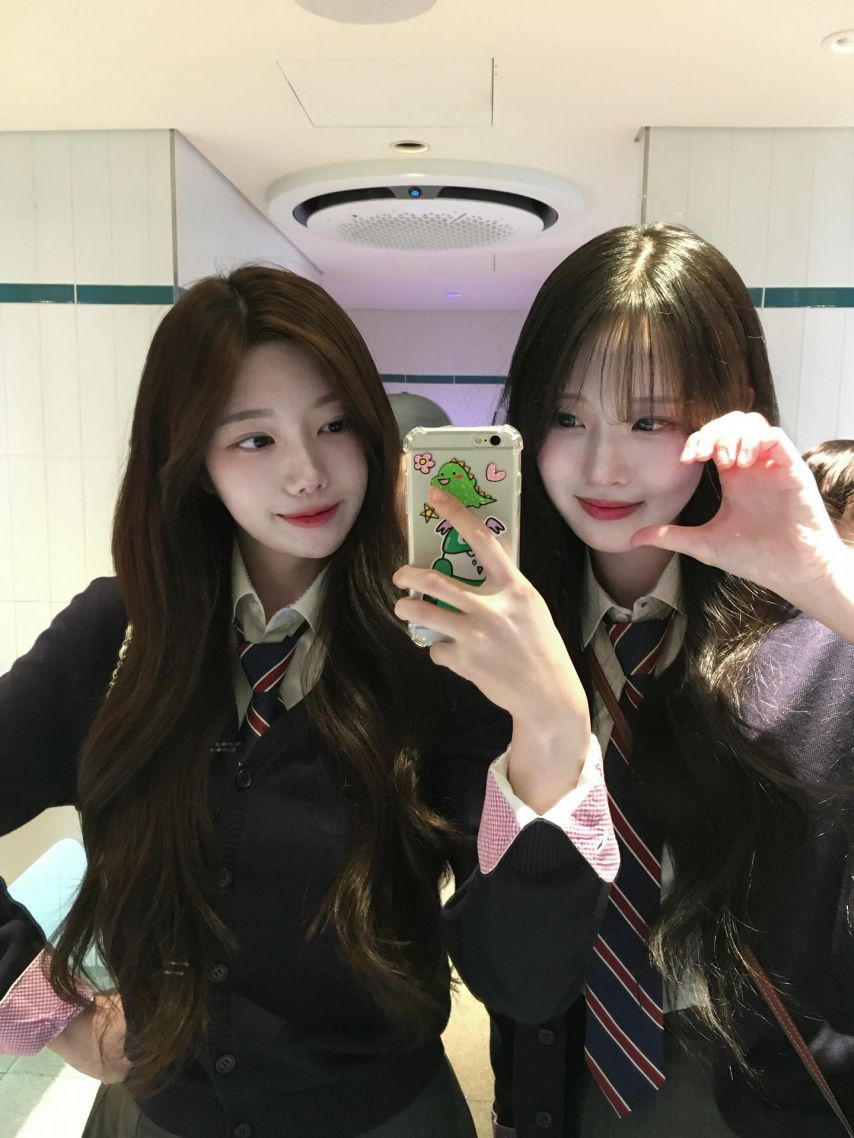 강지은 정설아