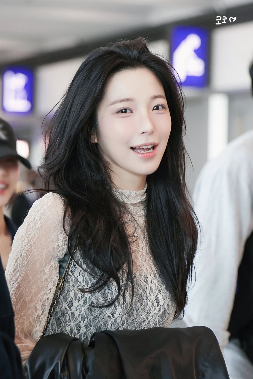프로미스나인 백지헌
