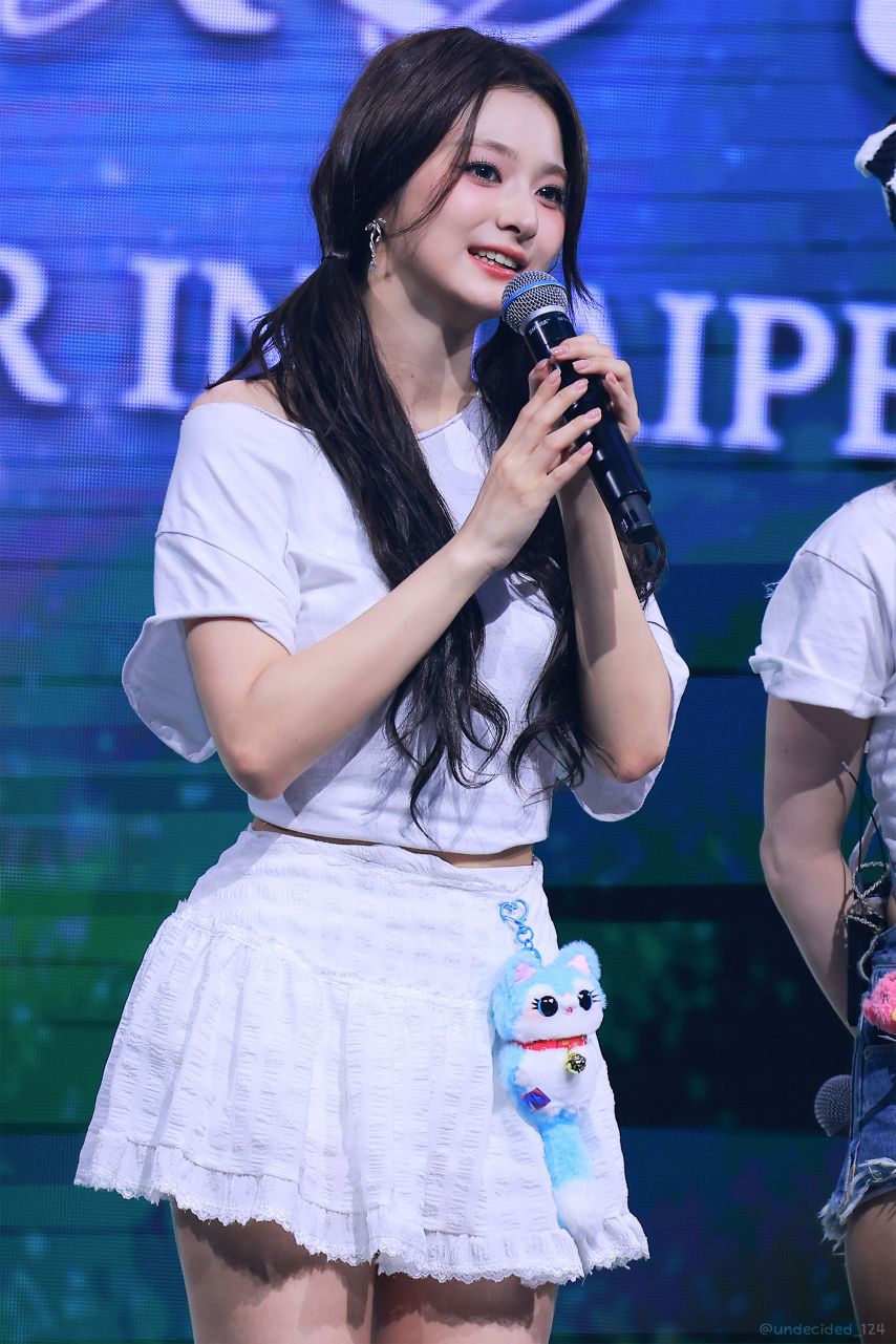 프로미스나인 이나경