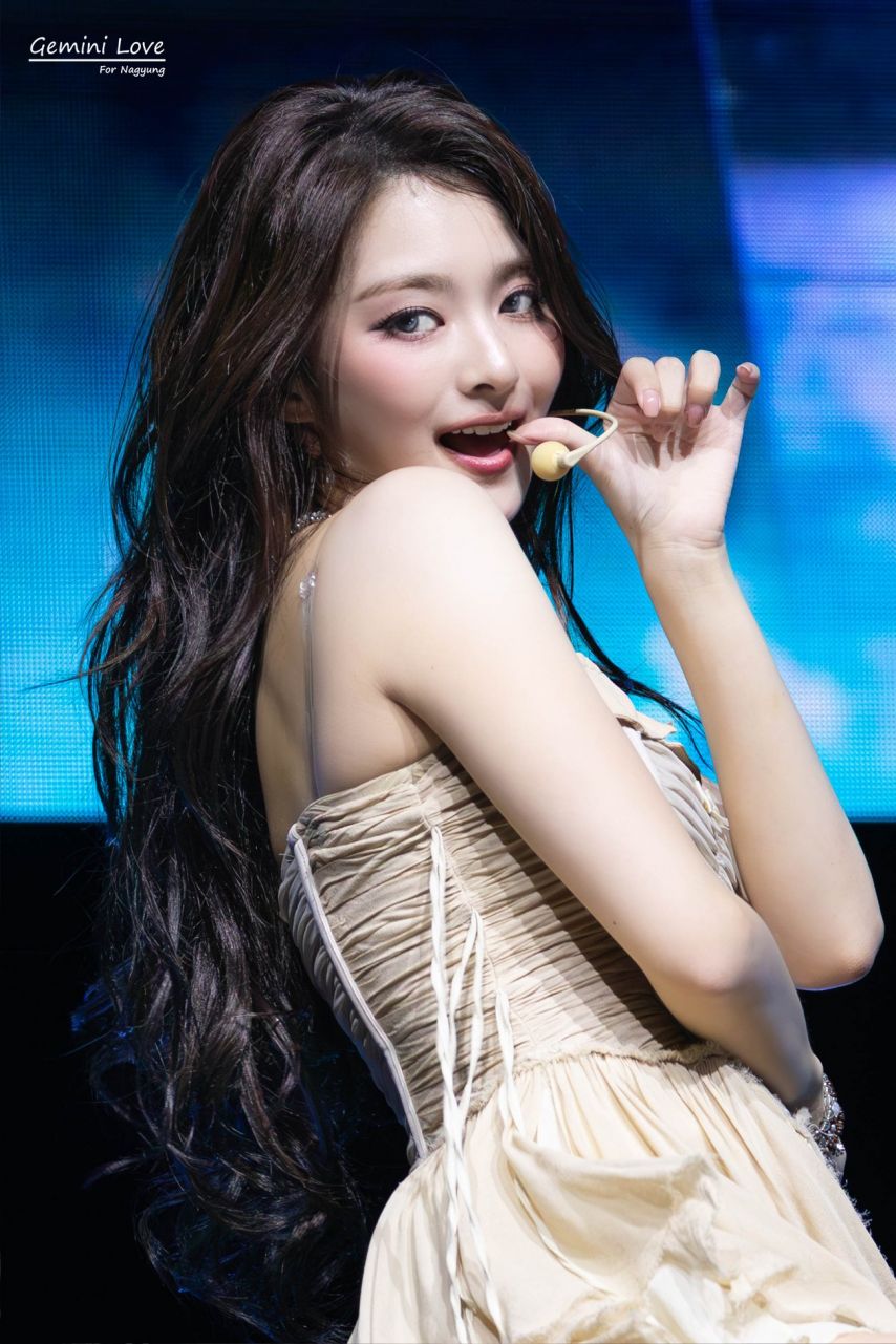 프로미스나인 이나경