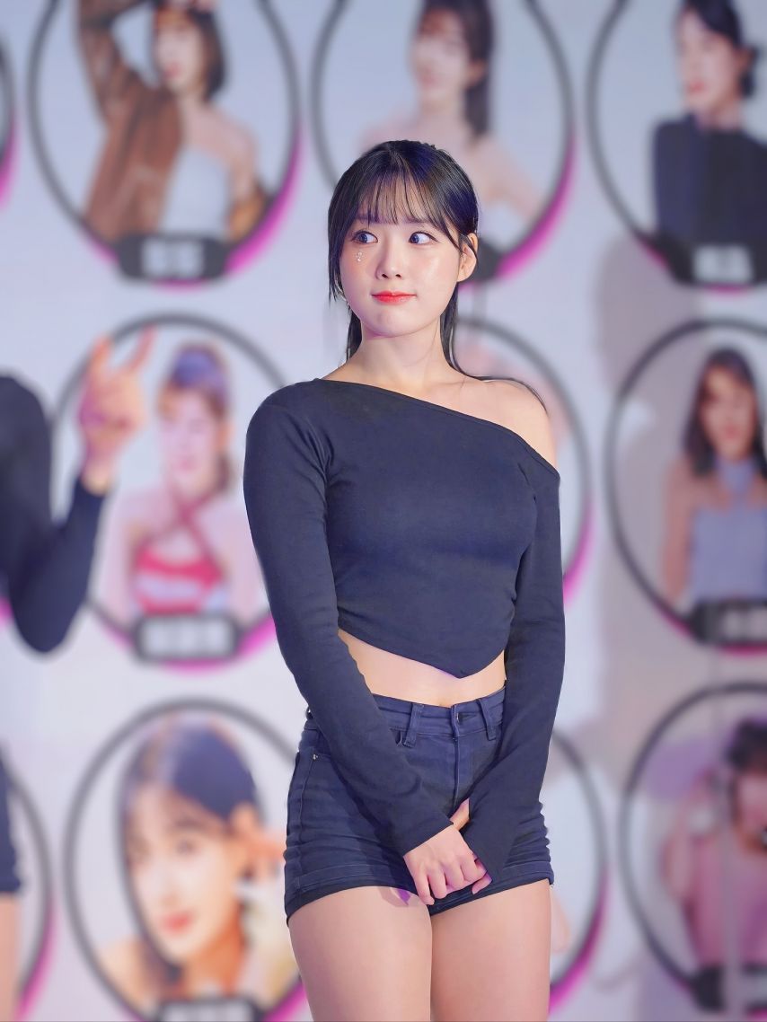 최홍라