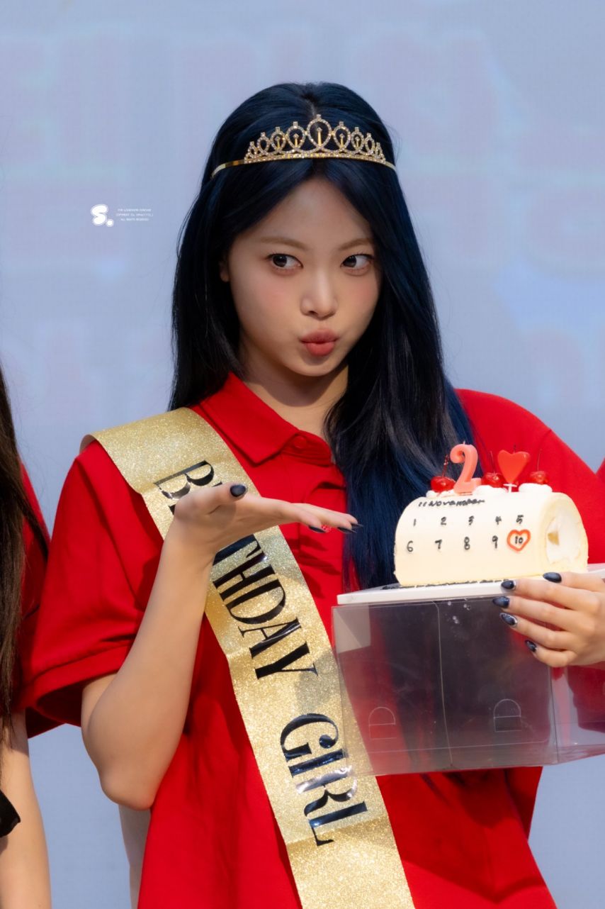 르세라핌 홍은채 생일