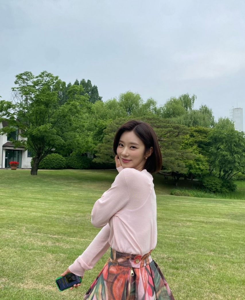 목이 길어 슬픈 이주빈