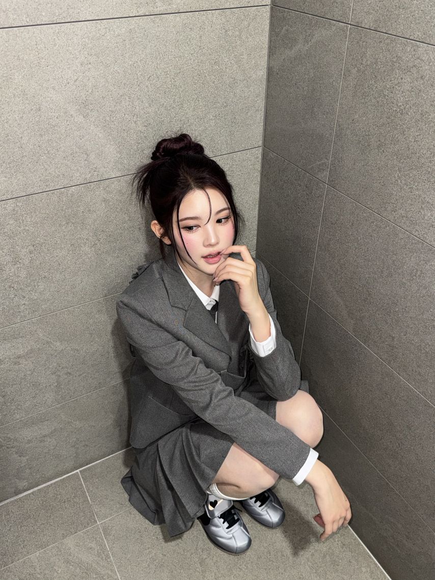 하츠투하츠 에이나