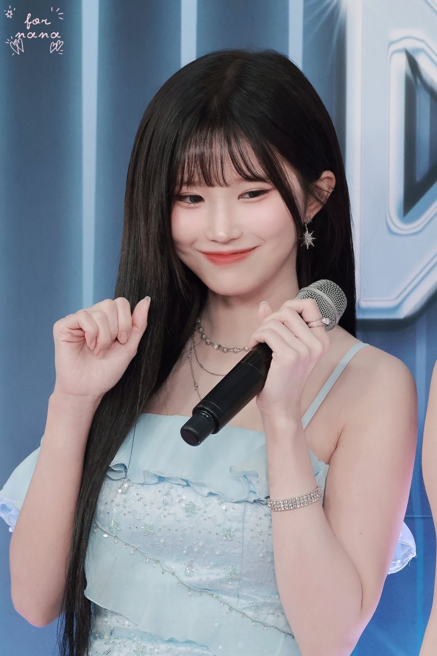 프로미스나인 송하영