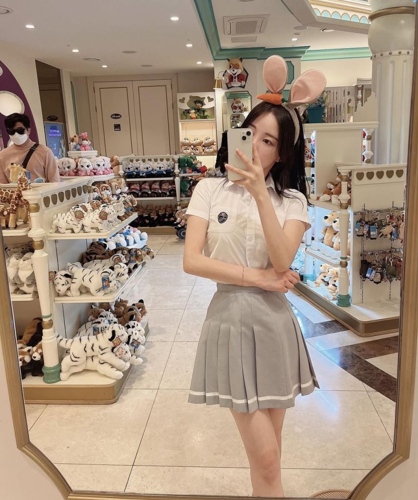 지유나