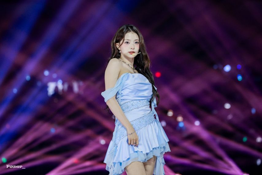 프로미스나인 이나경