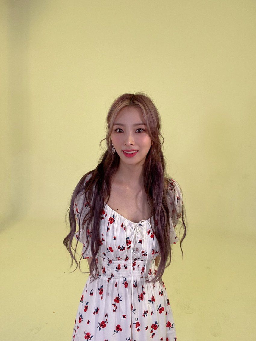 로켓펀치-윤경