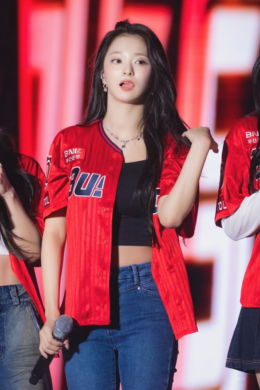 프로미스나인 이나경